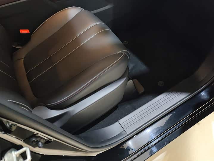 GAC Trumpchi M6 2023 2023款 PRO 270T DCT豪华版