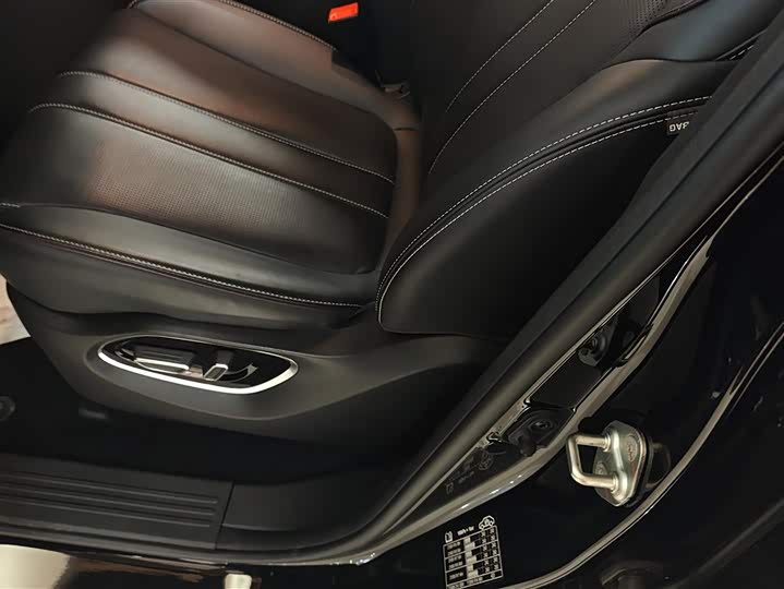 GAC Trumpchi M6 2023 2023款 PRO 270T DCT豪华版