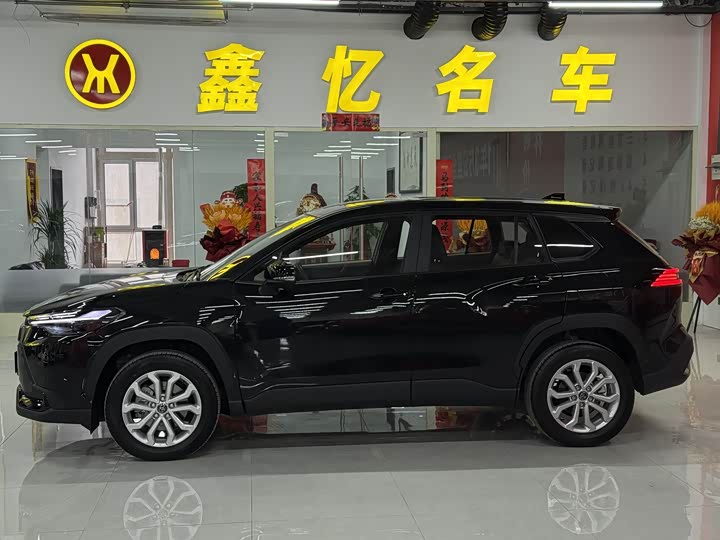 Toyota Frontlander 2026 2026款 2.0L 智能电混双擎 领先版