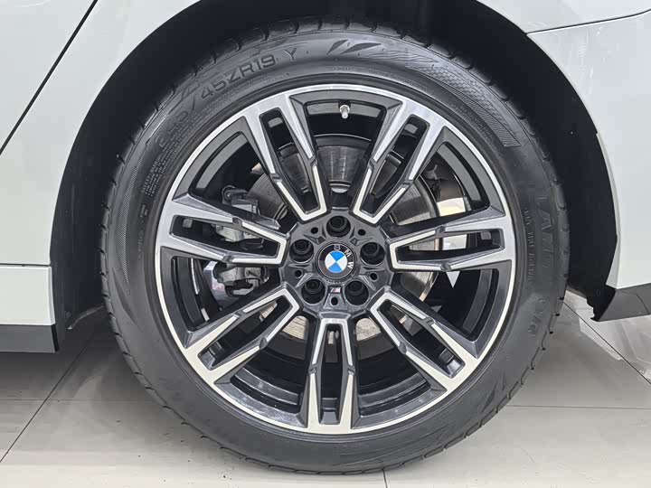 BMW 5 Series 2025 2025款 530Li 领先型 M运动套装