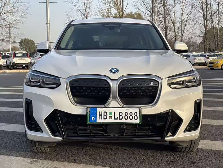 2024 BMW iX3