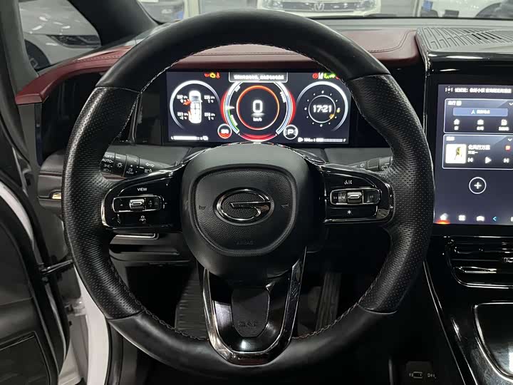 GAC Trumpchi M8 2024 2024款 宗师系列 双擎 至尊版