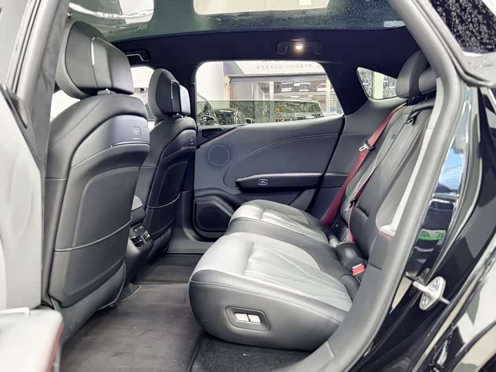 Zeekr 007 GT 2025 2025款 后驱智驾版 75kWh