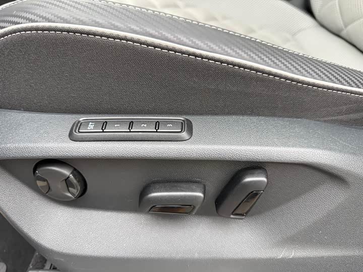 Volkswagen Tayron X 2023 2023款 380TSI 四驱旗舰智慧版