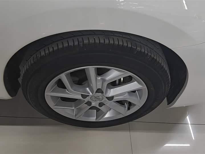 Nissan Tiida 2024 2024款 1.6L CVT酷动版