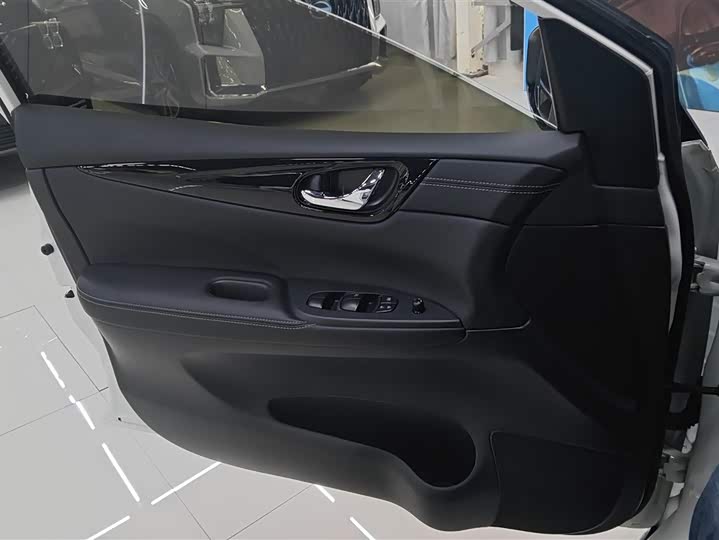 Nissan Tiida 2024 2024款 1.6L CVT酷动版