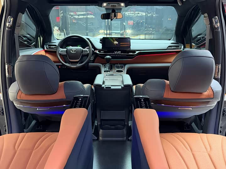Toyota Sienna 2024 2024款 2.5L混动 舒适版