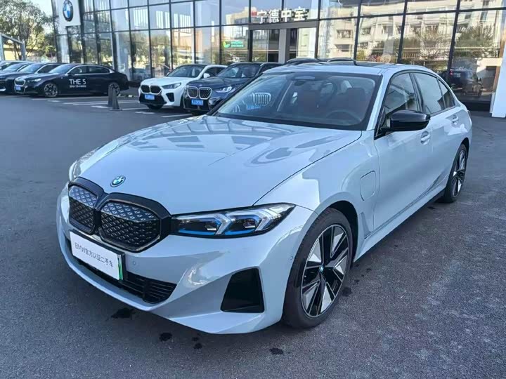 BMW i3 2025 2025款 eDrive 40 L 曜夜运动套装