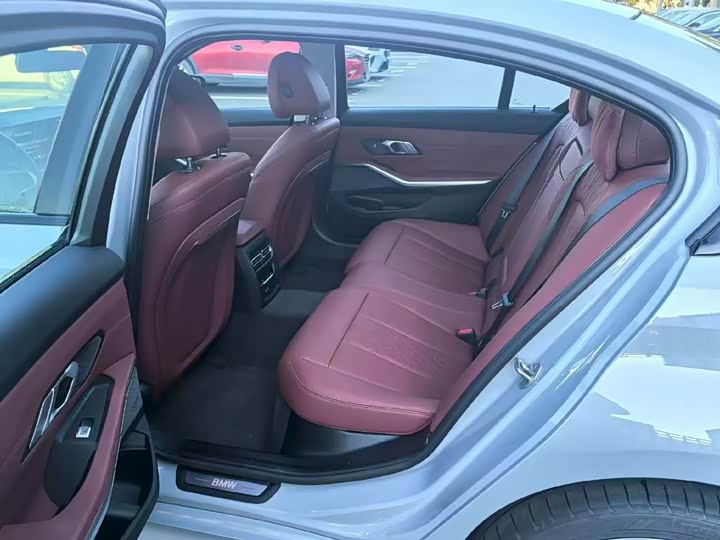 BMW i3 2025 2025款 eDrive 40 L 曜夜运动套装