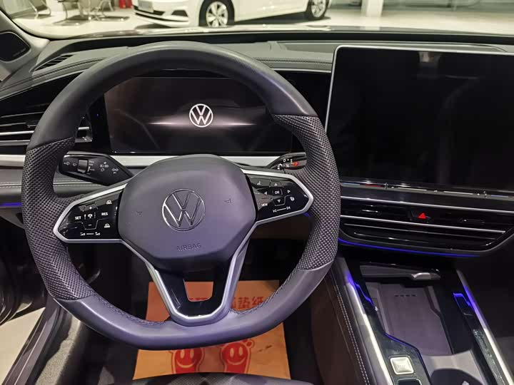 Volkswagen Passat 2025 2025款 Pro 380TSI 龙尊版