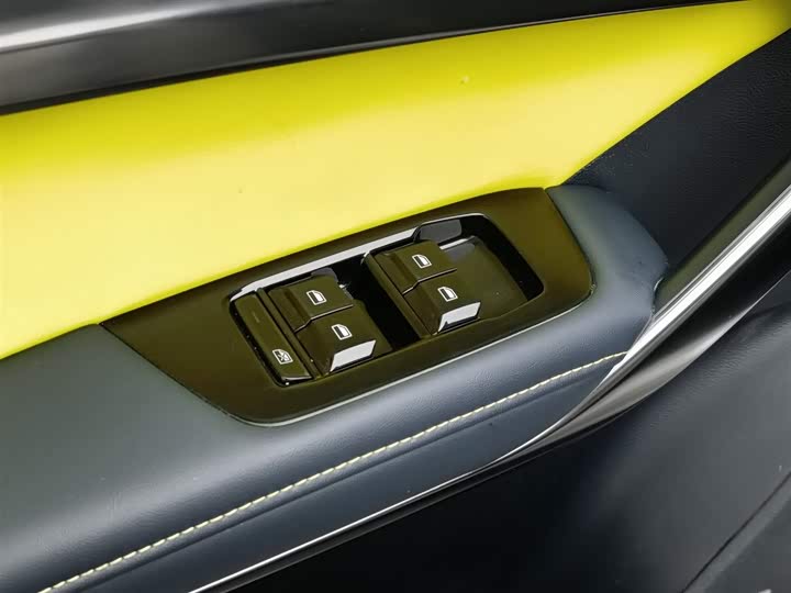 MG Motor One 2022 2022款 α-数智运动系列 1.5T 进阶版