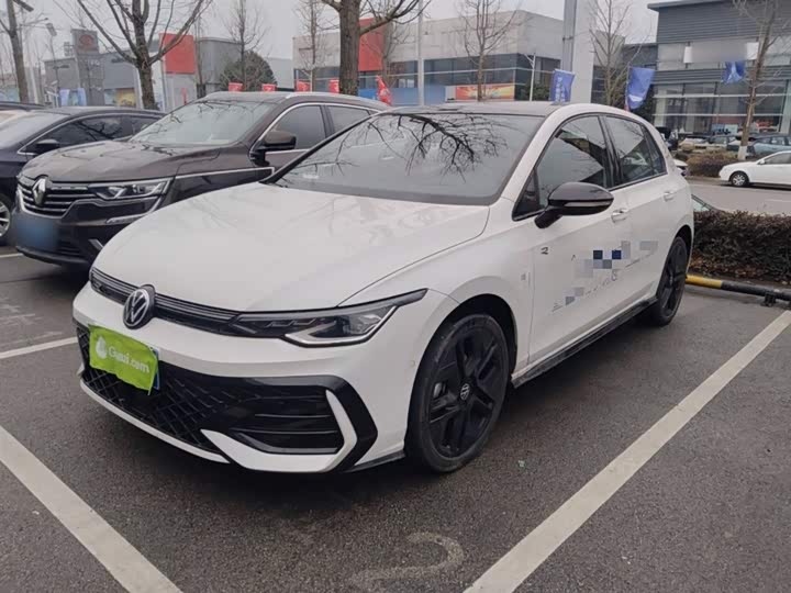 2025 Volkswagen Golf