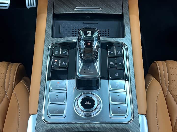 Tank 500 2023 2023款 3.0T 运动版 造境型 5座