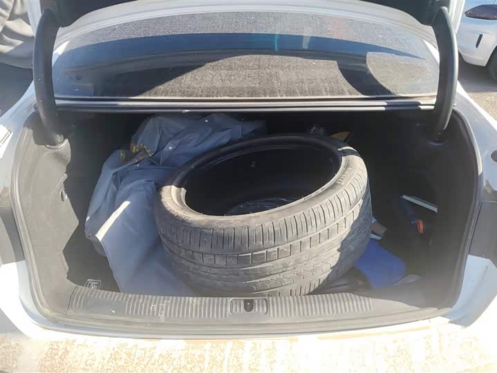 Audi A4L 2024 2024款 40 TFSI 时尚动感型