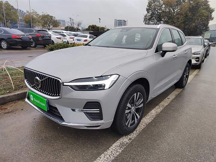 Volvo XC60 2025 2025款 B5 四驱智逸豪华版