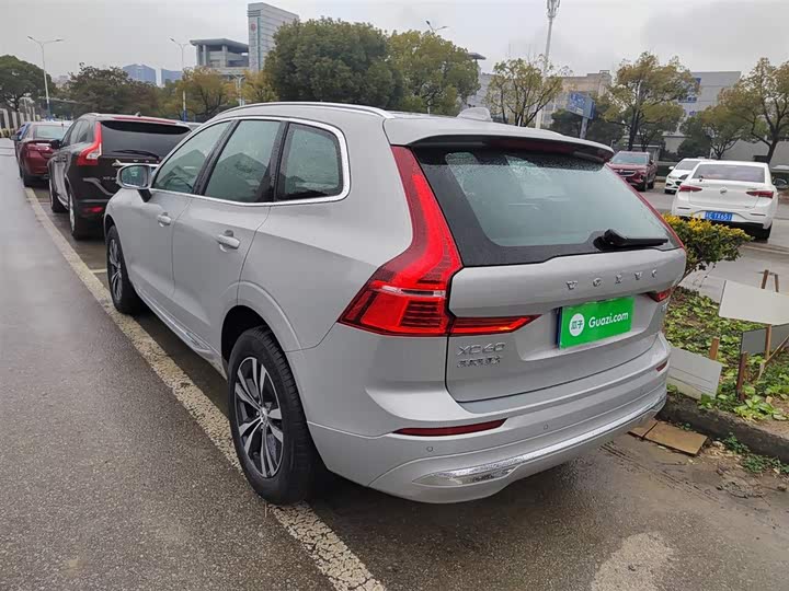 Volvo XC60 2025 2025款 B5 四驱智逸豪华版