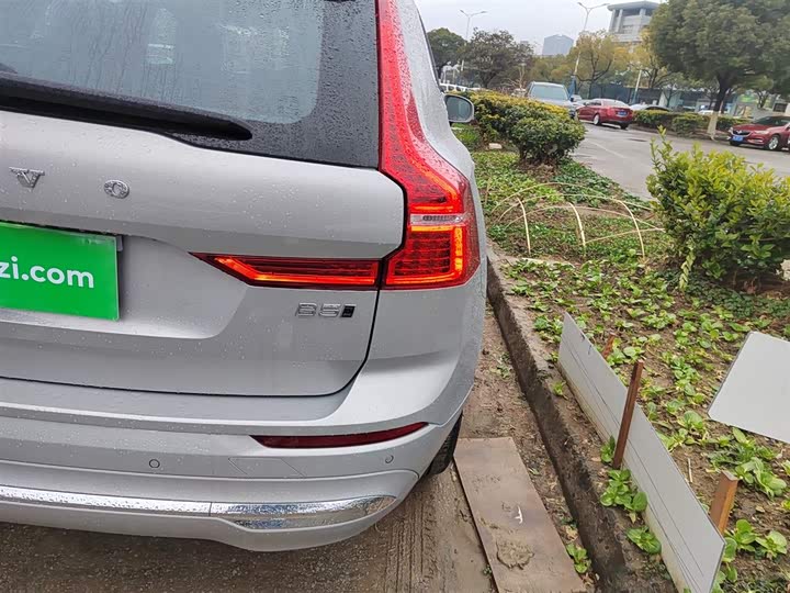 Volvo XC60 2025 2025款 B5 四驱智逸豪华版