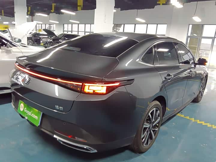 Changan Eado Plus 2025 2025款 蓝鲸 1.5T 500Bar尊贵型