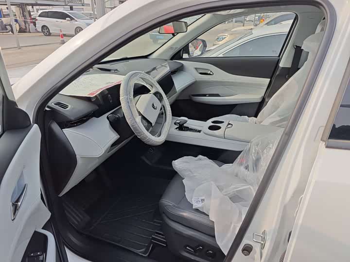 Changan UNI-Z Hybrid 2024 2024款 蓝鲸智电iDD 125km 卓越型