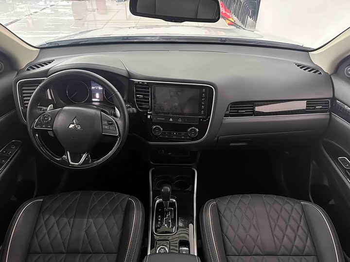 Mitsubishi Outlander 2021 2021款 2.4L 四驱曜动版 5座
