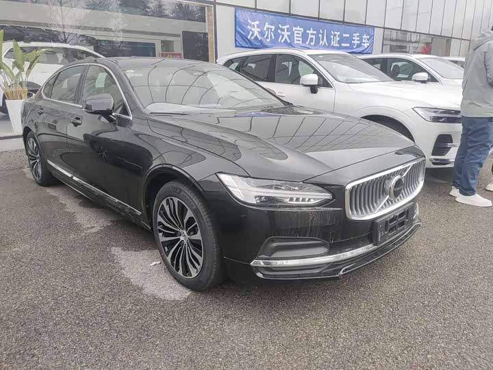 Volvo S90 2025 2025款 B5 智逸豪华版