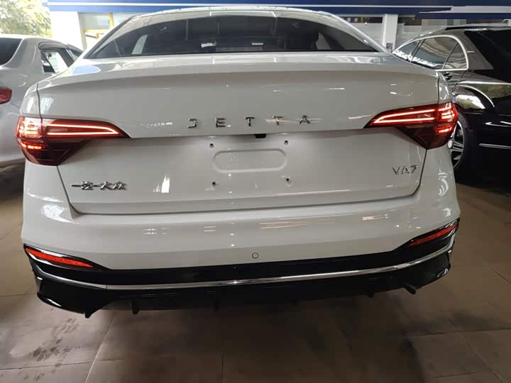 Jetta VA7 2025 2025款 1.4T 先到先得版