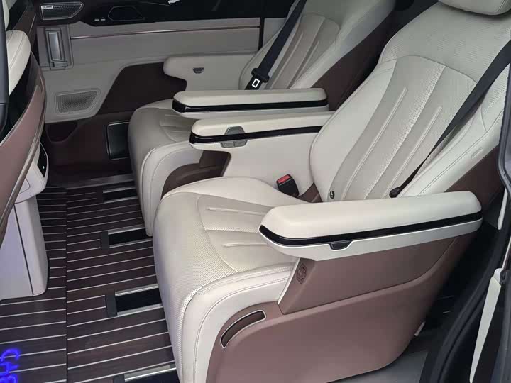 BYD Xia 2025 2025款 DM-i 1.5T 180km 卓越型