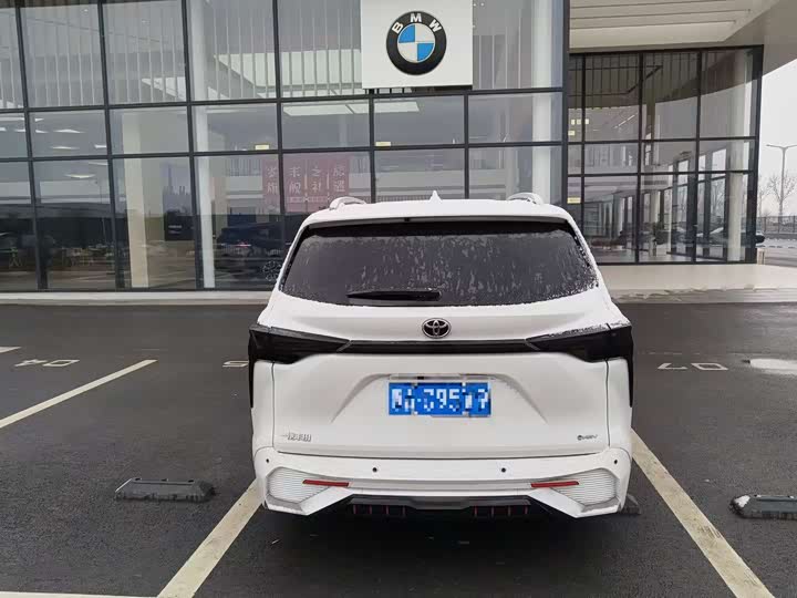 Toyota Granvia 2024 2024款 2.5L混动 舒适版