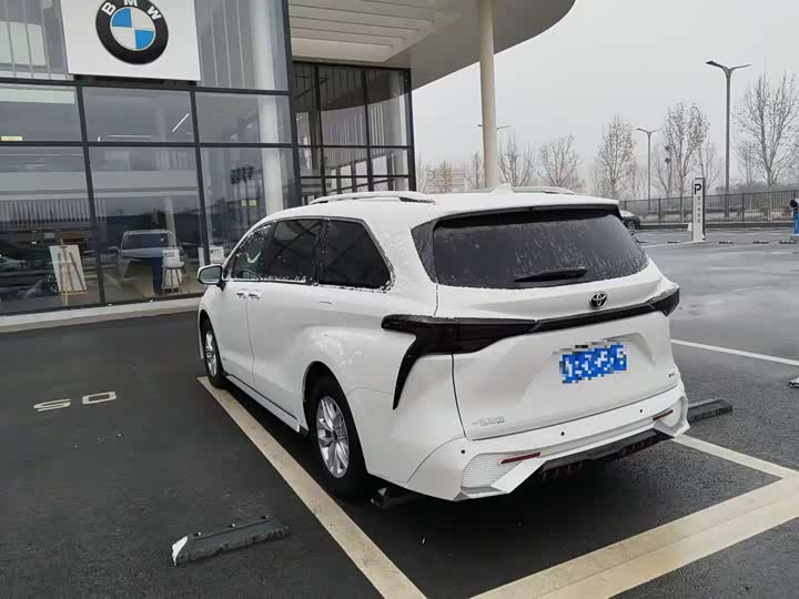 Toyota Granvia 2024 2024款 2.5L混动 舒适版