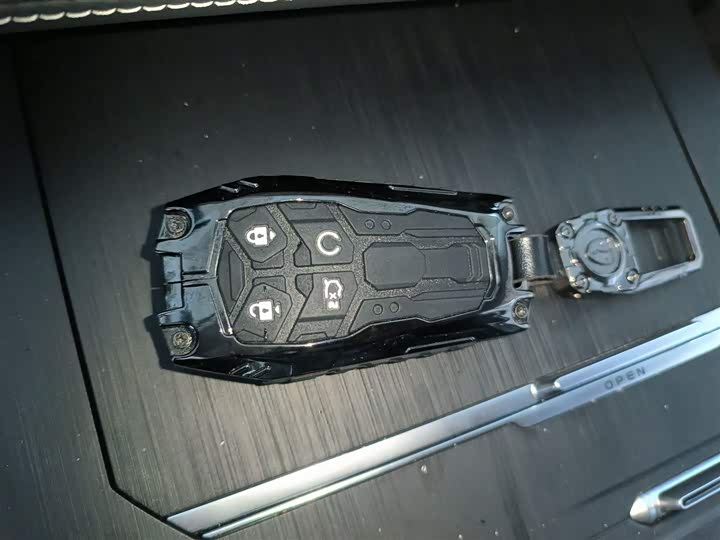 Changan UNI-K 2023 2023款 2.0T 四驱悦享型