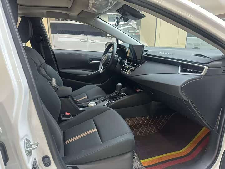 Toyota Levin 2024 2024款 智能电混双擎 1.8L 骑士版