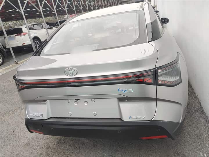 Toyota bZ3 2024 2024款 517km 精英 PRO