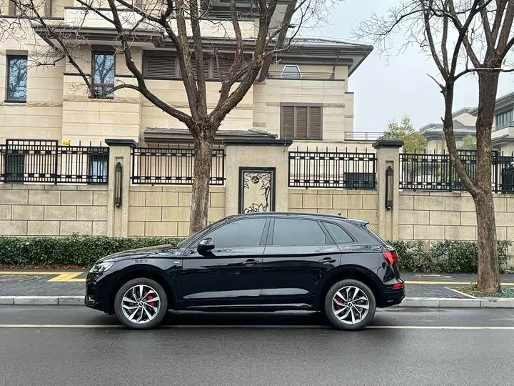 Audi Q5L 2025 2025款 45 TFSI 豪华动感型