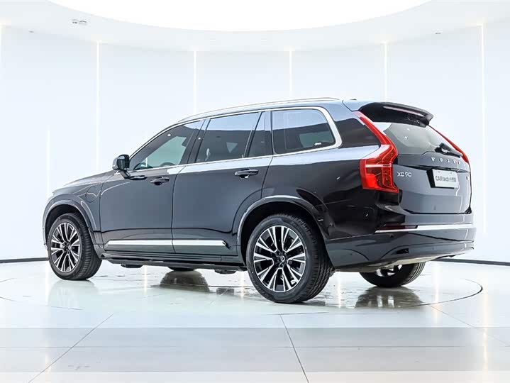 Volvo XC90 Hybrid 2024 2024款 T8 智尊豪华版 7座