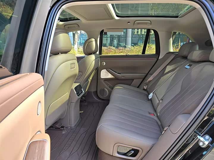 Aito M7 2026 2026款 增程 Ultra四驱版 5座