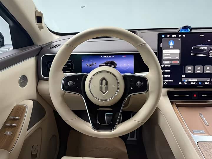 Aito M7 2026 2026款 增程 Max四驱版 5座