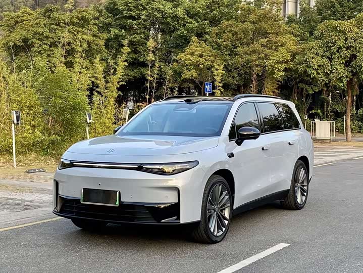 Leapmotor C16 2026 2026款 纯电 630激光雷达智尊版 5座