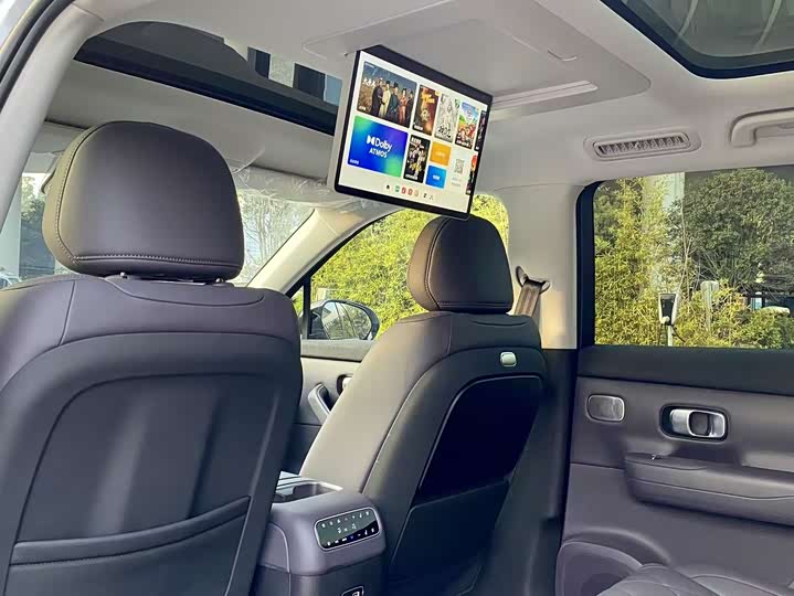 Leapmotor C16 2026 2026款 纯电 630激光雷达智尊版 5座