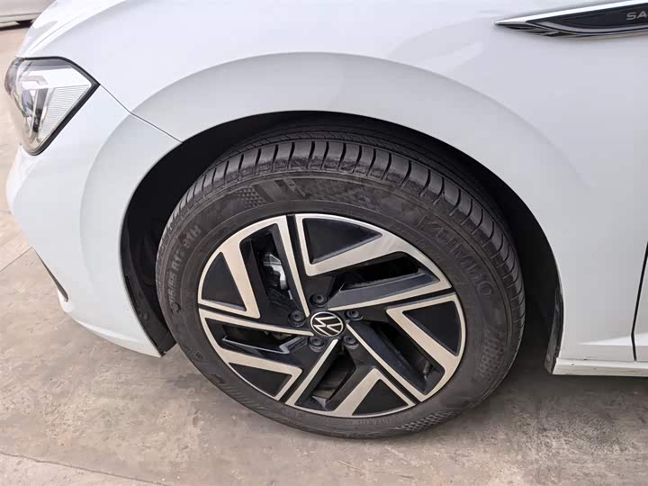 Volkswagen Sagitar L 2024 2024款 300TSI DSG超越版