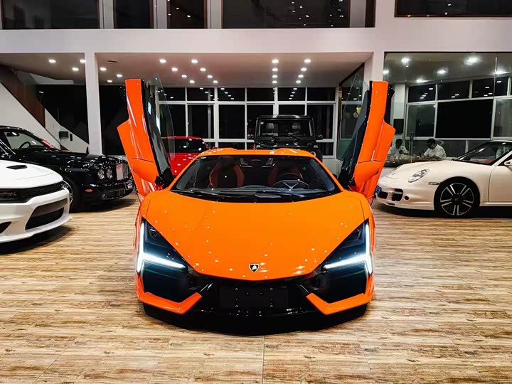 Lamborghini Revuelto 2023 2023款 6.5L PHEV标准版