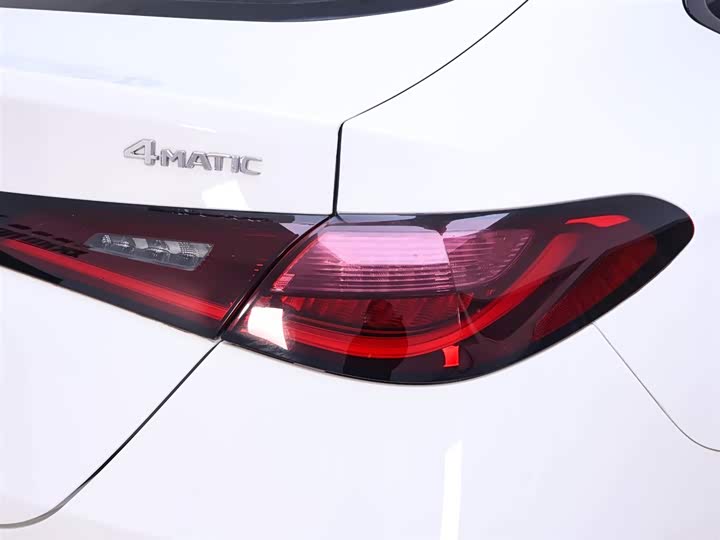 Mercedes-Benz GLC-Class Coupe 2024 2024款 GLC 260 4MATIC 轿跑SUV