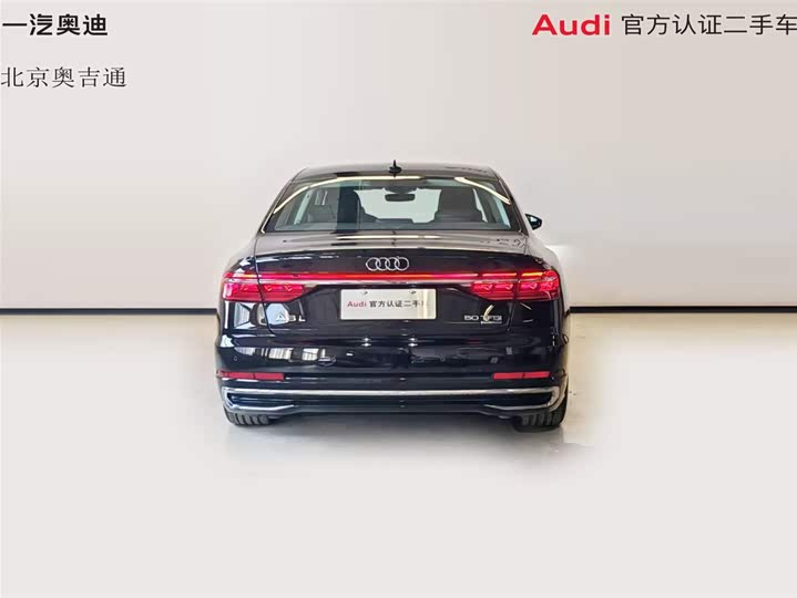 2025 Audi A8