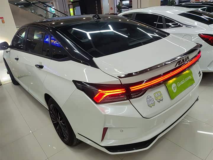 Dongfeng Aeolus Yixuan Max 2022 2022款 1.5T 超帅潮爸版