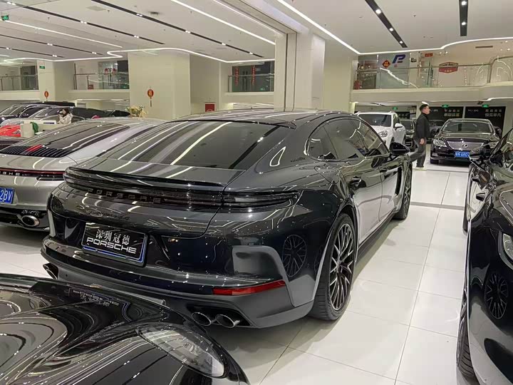 2024 Porsche Panamera