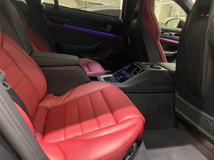 Porsche Panamera 2024 2024款 Panamera 4 行政加长版 2.9T