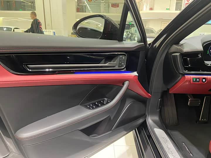 Porsche Panamera 2024 2024款 Panamera 4 行政加长版 2.9T