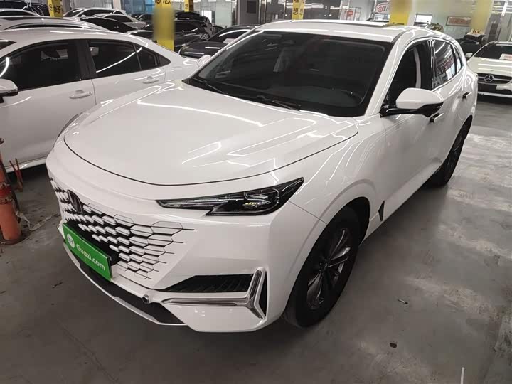 Changan UNI-K 2024 2024款 2.0T 两驱悦尚型