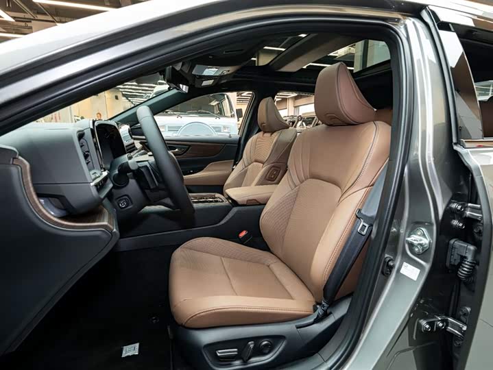 Toyota Crown Sedan 2024 2024款 2.5L 至尊版