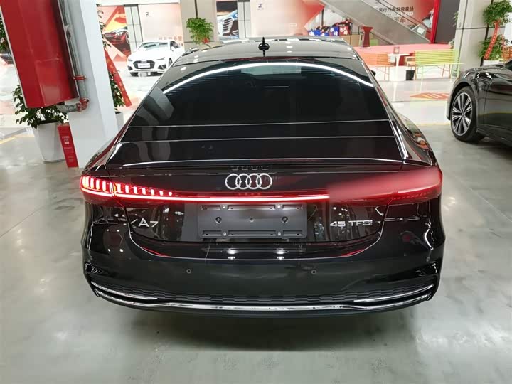 Audi A7 2025 2025款 45 TFSI 臻选型