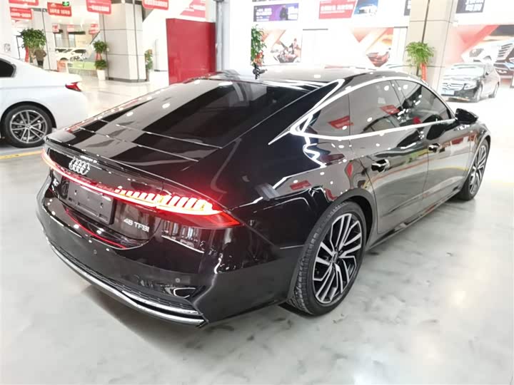 Audi A7 2025 2025款 45 TFSI 臻选型